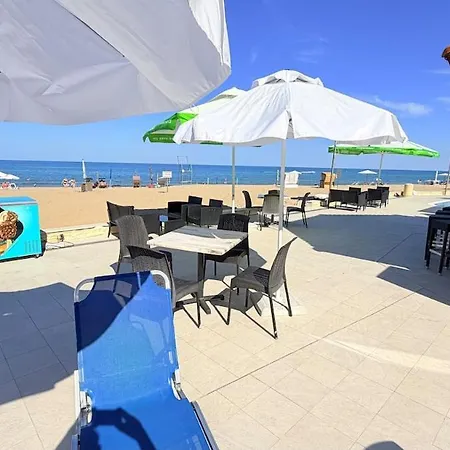 Panoramic Sea & Pool Views - C204 Апартаменти